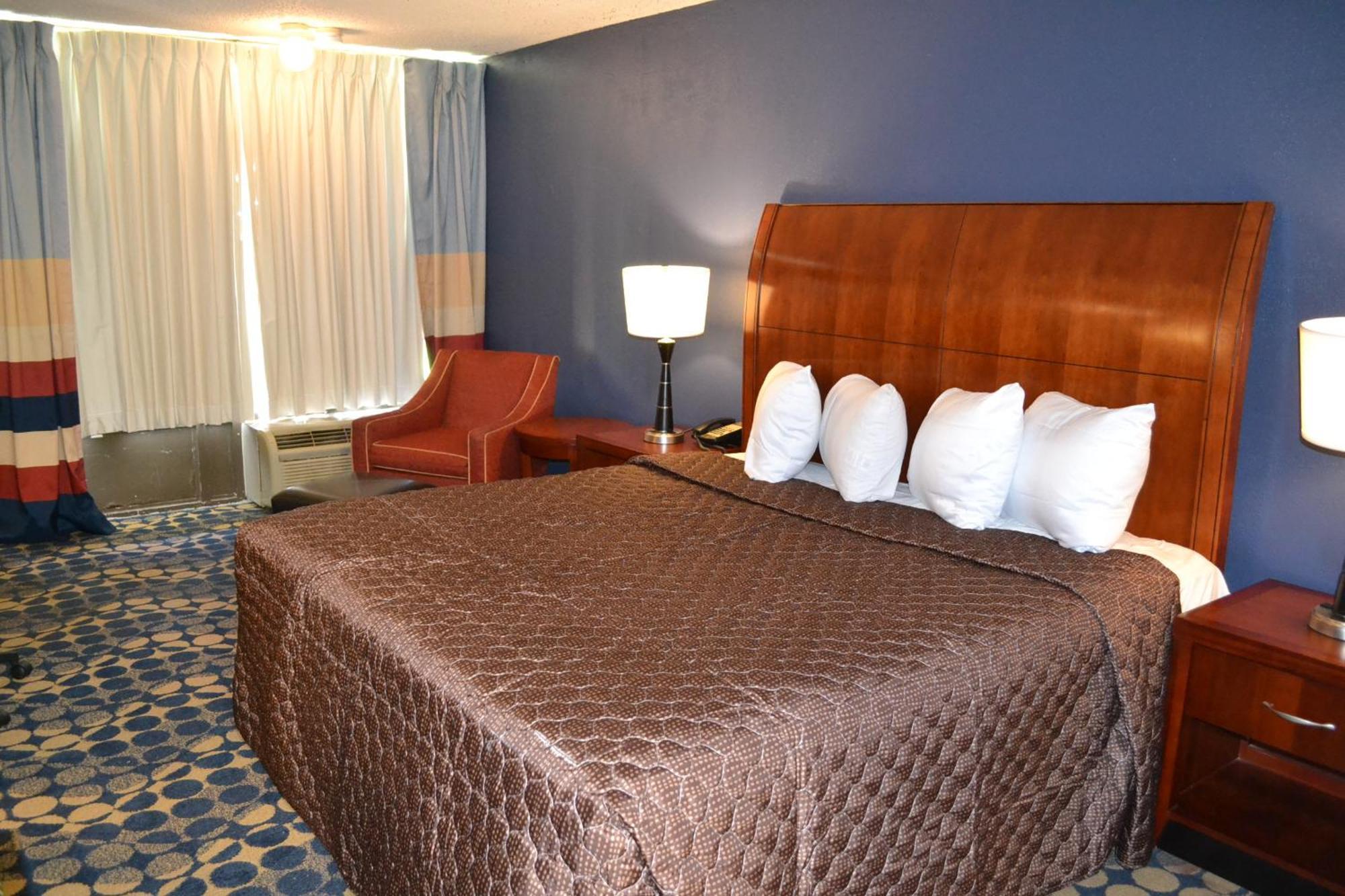Econo Lodge&Suites Greensboro Eksteriør billede