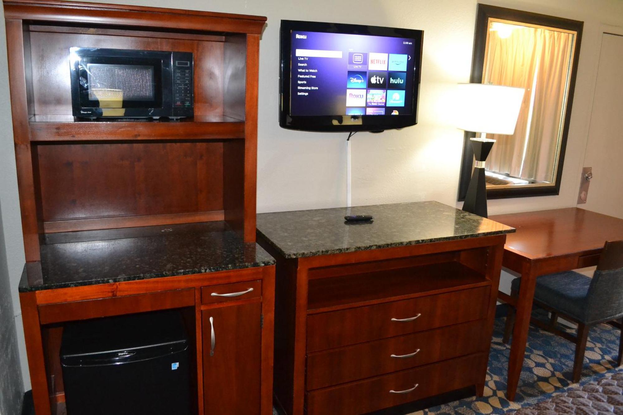 Econo Lodge&Suites Greensboro Eksteriør billede
