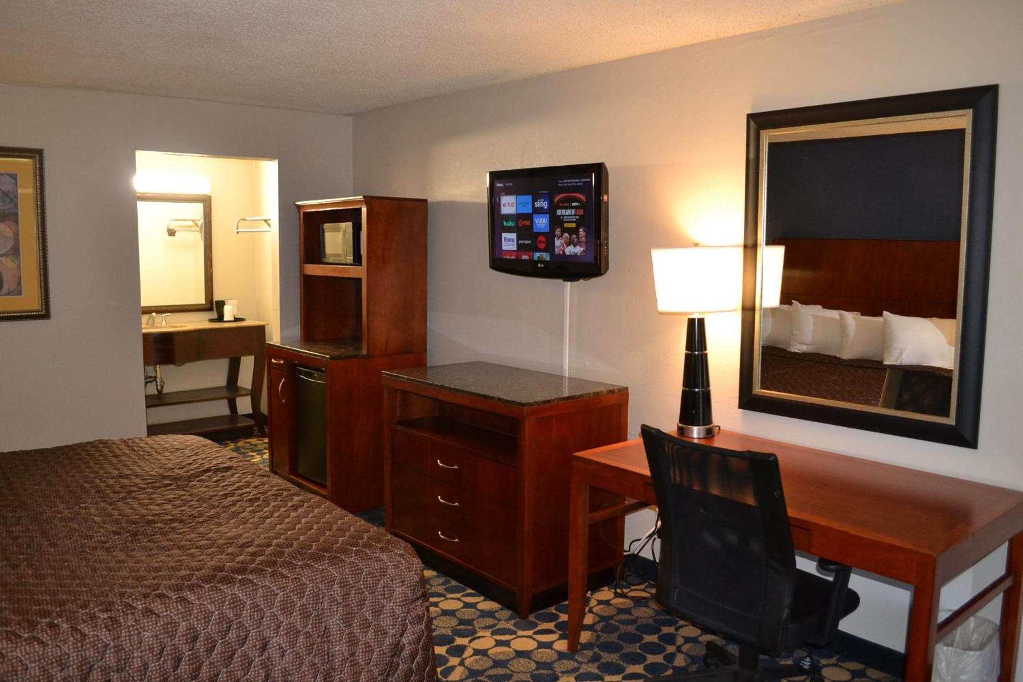 Econo Lodge&Suites Greensboro Eksteriør billede