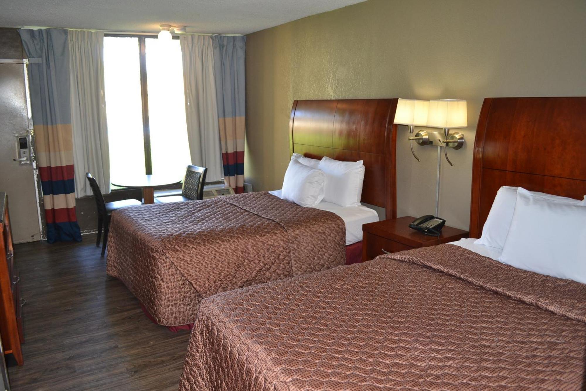 Econo Lodge&Suites Greensboro Eksteriør billede