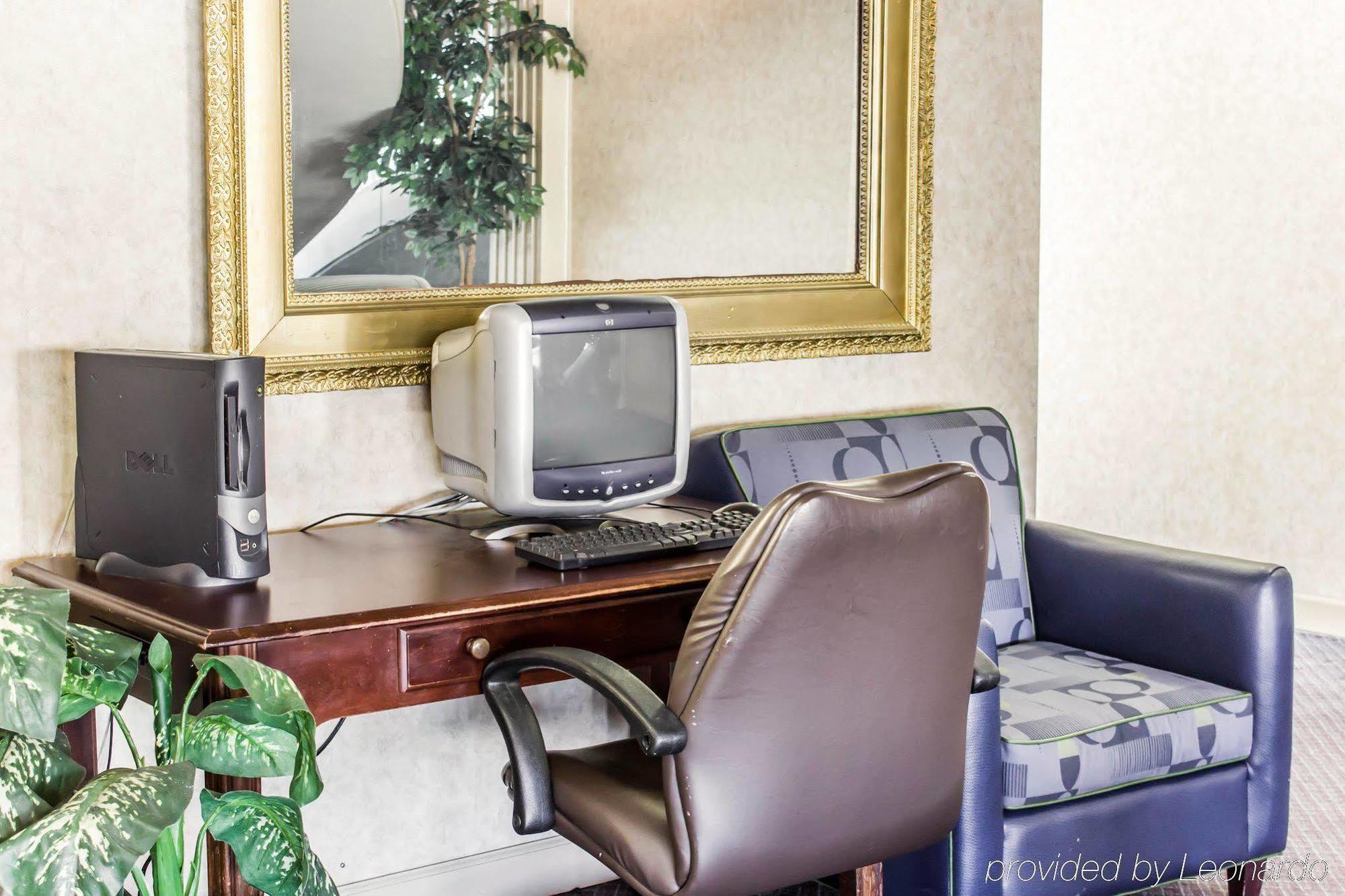 Econo Lodge&Suites Greensboro Eksteriør billede